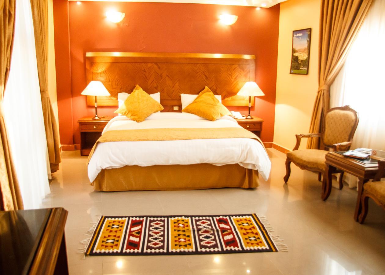 Al Anbat Hotel & Restaurant Wadi Musa Dış mekan fotoğraf