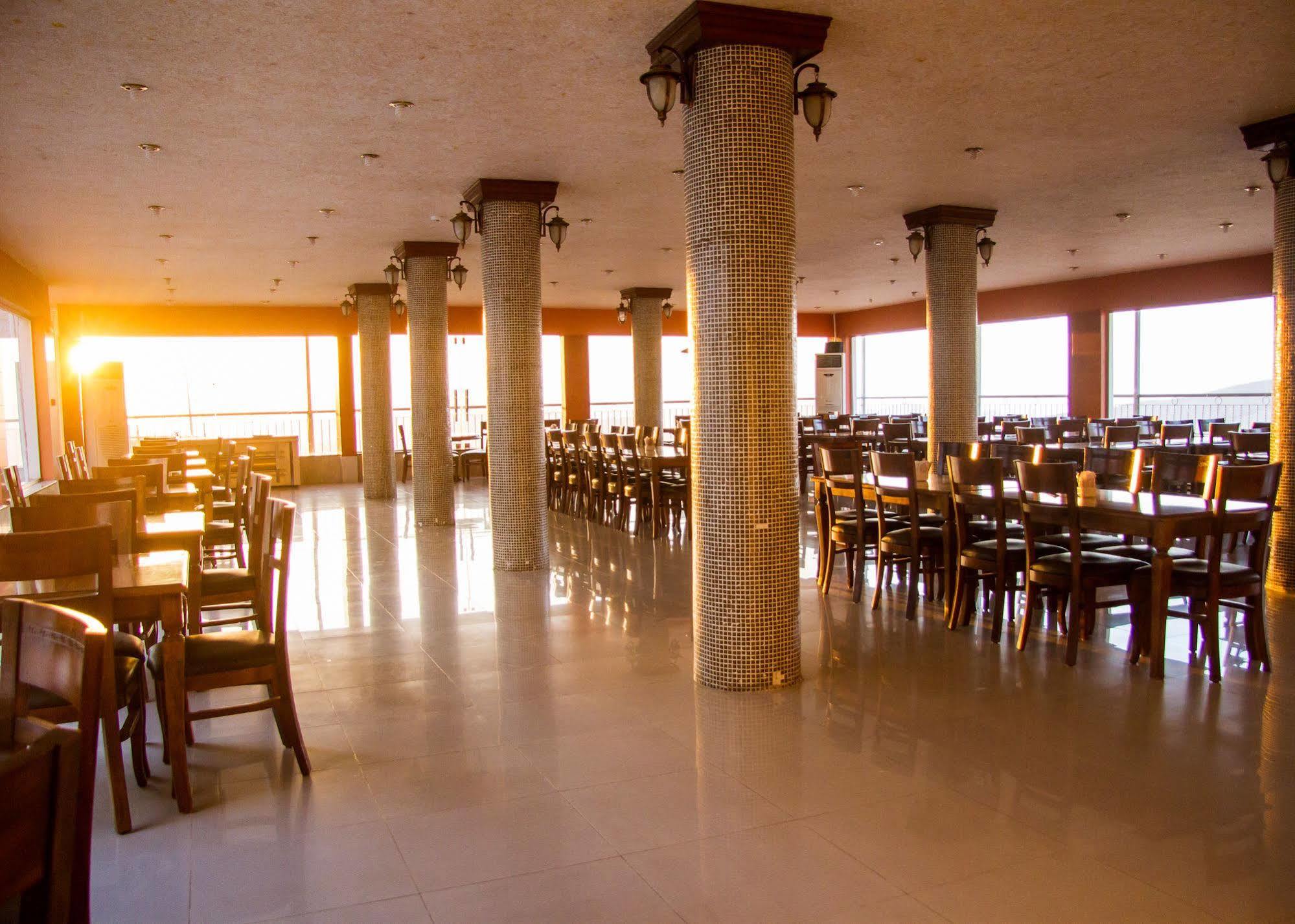 Al Anbat Hotel & Restaurant Wadi Musa Dış mekan fotoğraf