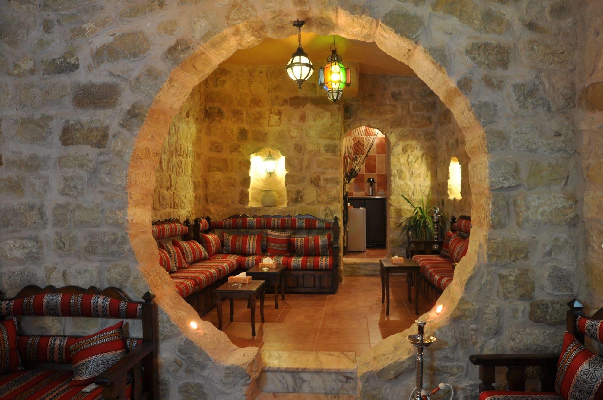 Al Anbat Hotel & Restaurant Wadi Musa Dış mekan fotoğraf