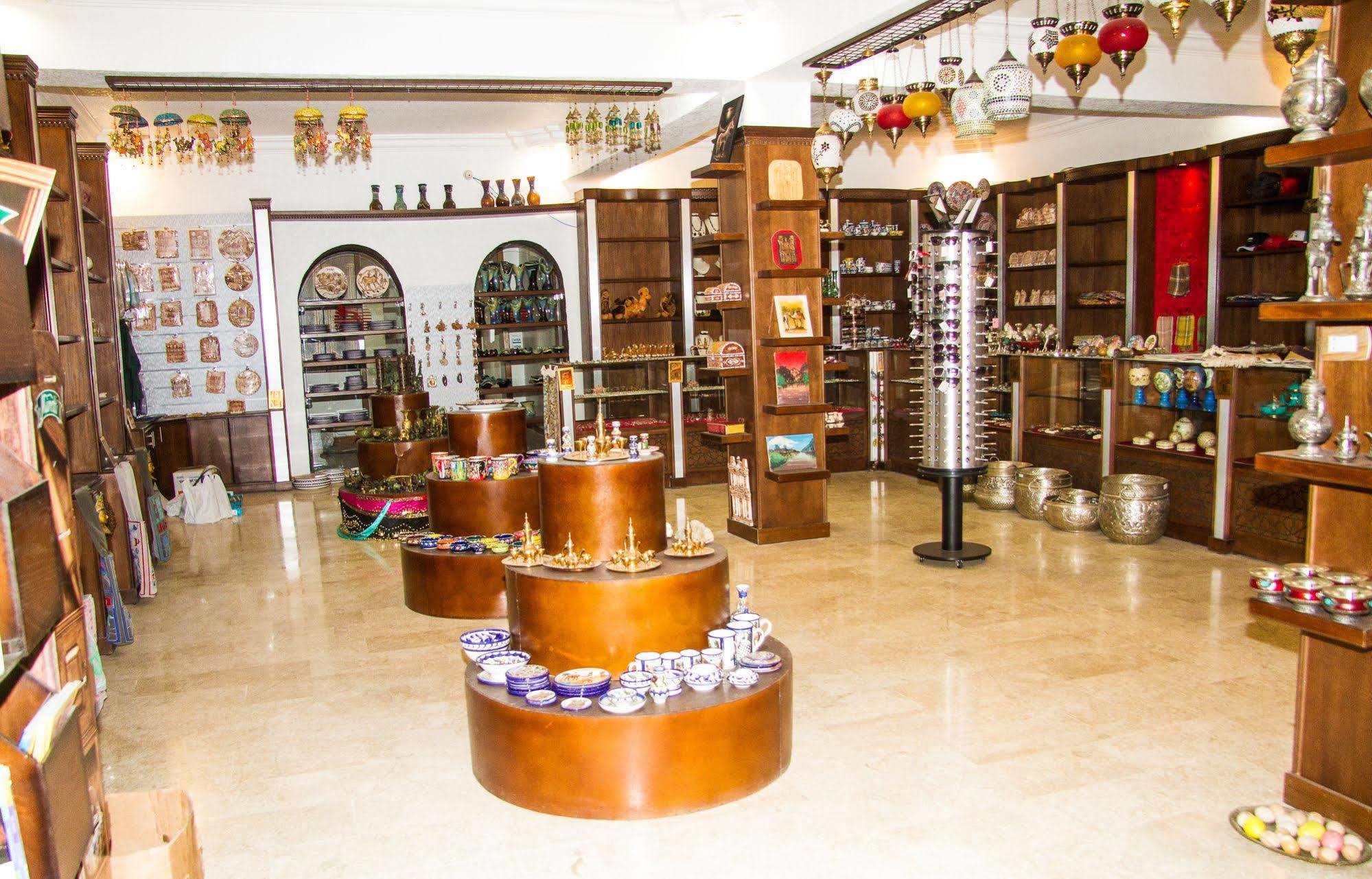 Al Anbat Hotel & Restaurant Wadi Musa Dış mekan fotoğraf