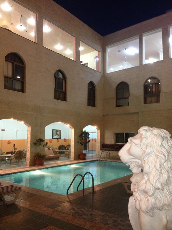 Al Anbat Hotel & Restaurant Wadi Musa Dış mekan fotoğraf