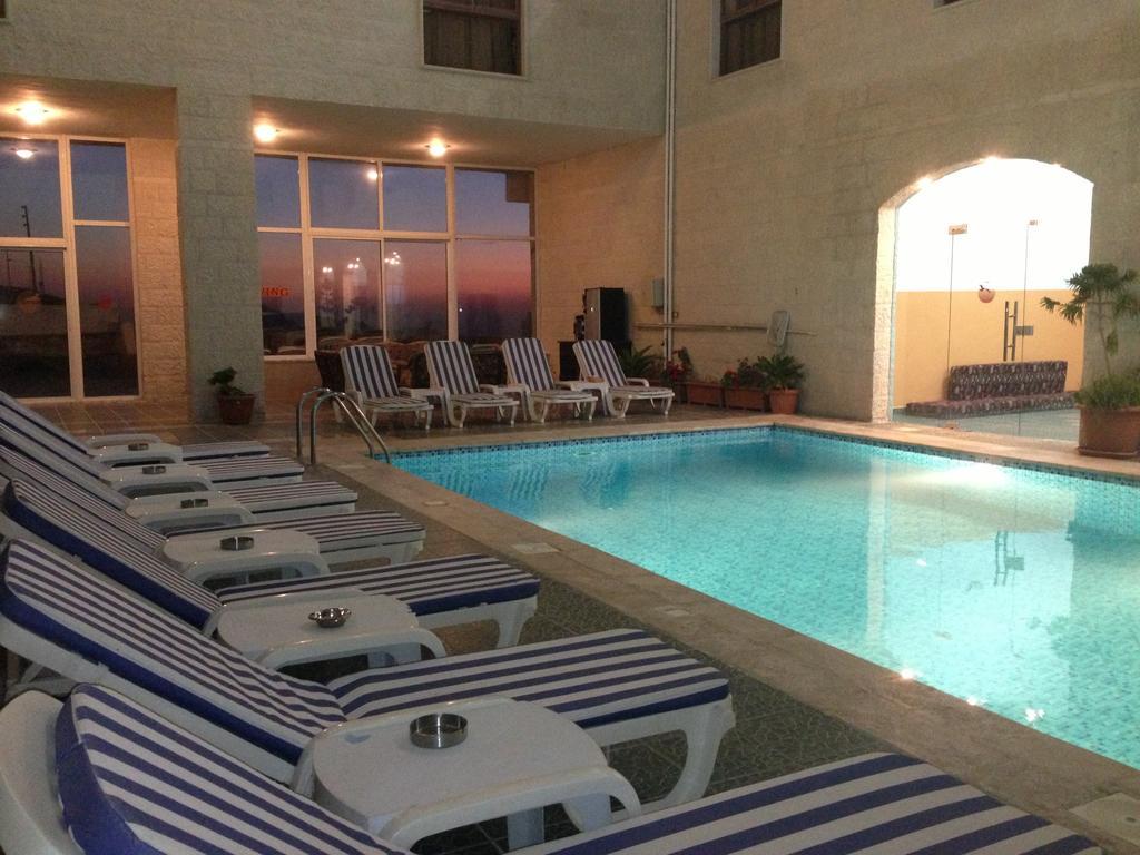 Al Anbat Hotel & Restaurant Wadi Musa Dış mekan fotoğraf